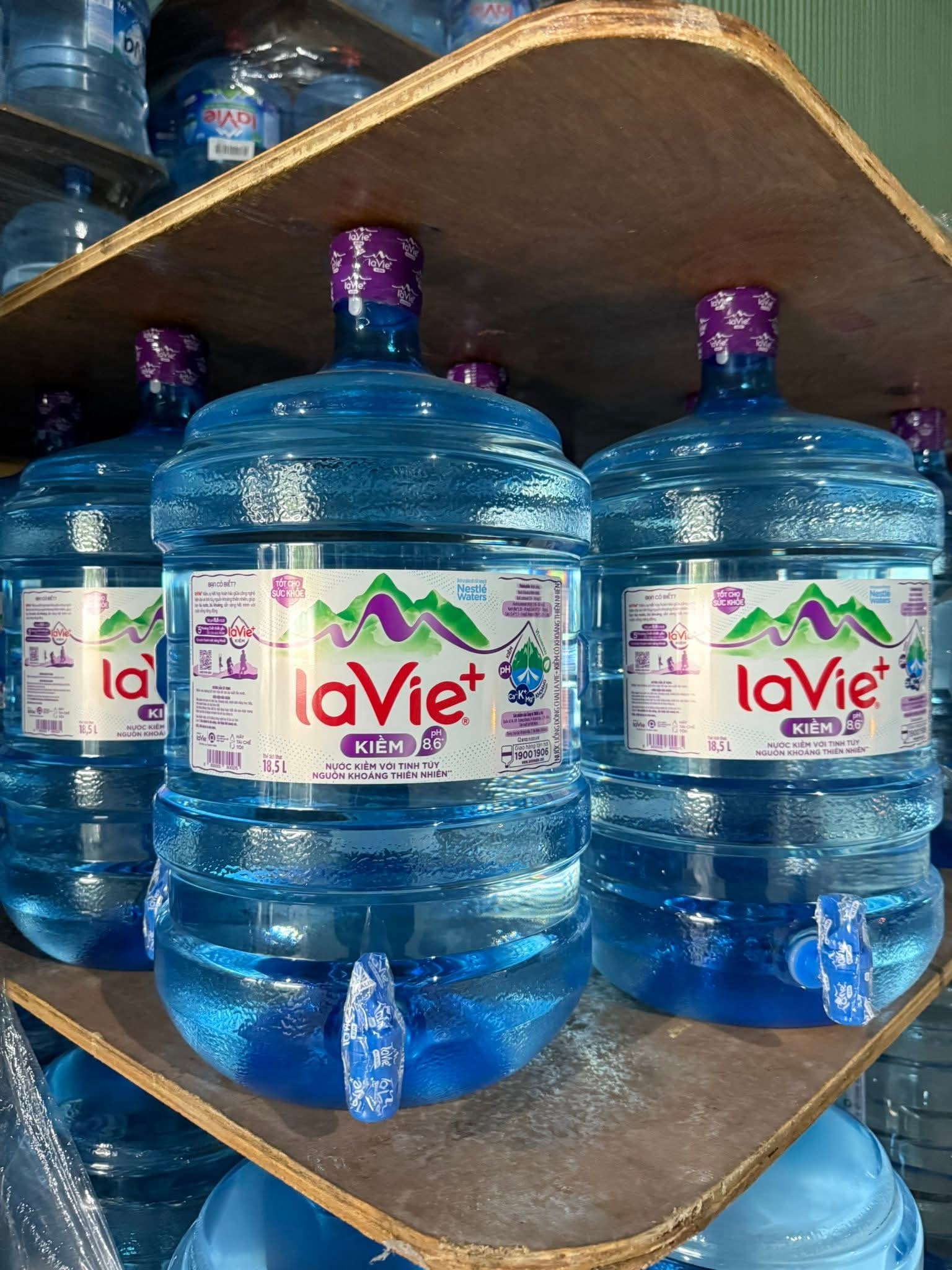 601341164_1674860613962135_2857075570297558244_n Bình Nước LaVie+ Kiềm có khoáng thiên nhiên